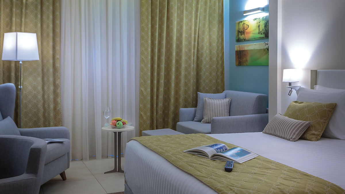 Double Standard Garden View for Single Use